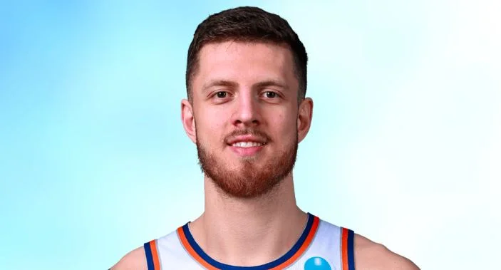 Isaiah Hartenstein